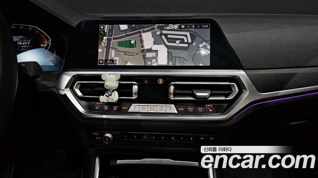 BMW 3-Series 2021 — photo 15
