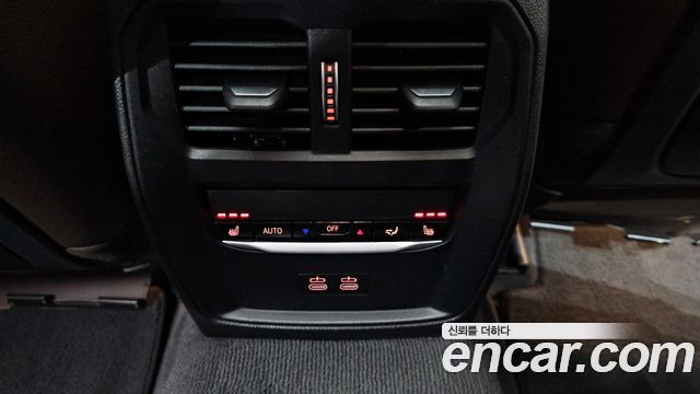 BMW 3-Series 2021 — photo 19