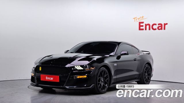Ford Mustang 2019 — photo 1