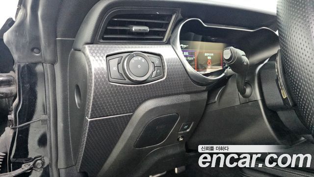 Ford Mustang 2019 — photo 19