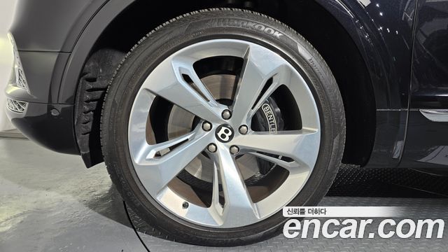 Bentley Bentayga 2018 — photo 5