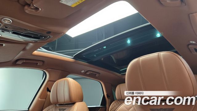 Bentley Bentayga 2018 — photo 19