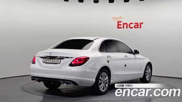 Mercedes-Benz C-Class 2020 — photo 2