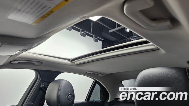 Mercedes-Benz C-Class 2020 — photo 18