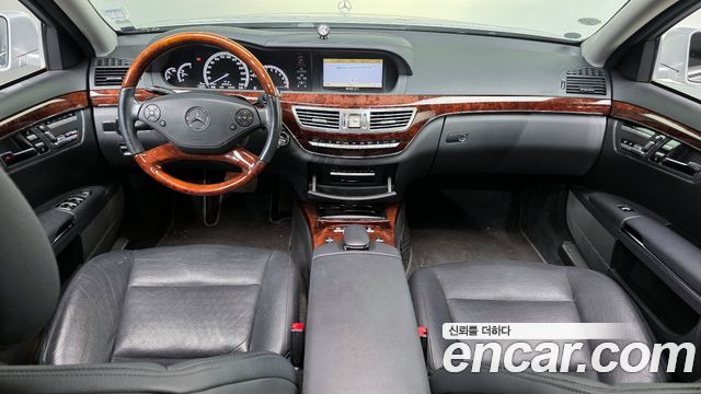 Mercedes-Benz S-Class 2010 — photo 7