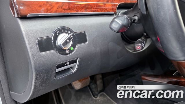 Mercedes-Benz S-Class 2010 — photo 16