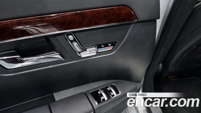 Mercedes-Benz S-Class 2010 — photo 17