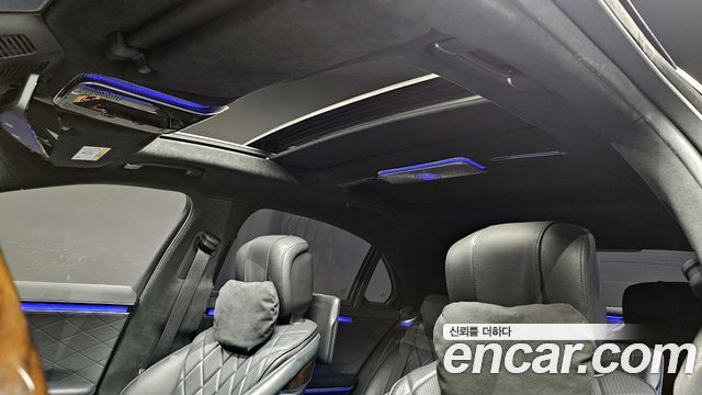 Mercedes-Benz S-Class 2021 — photo 18