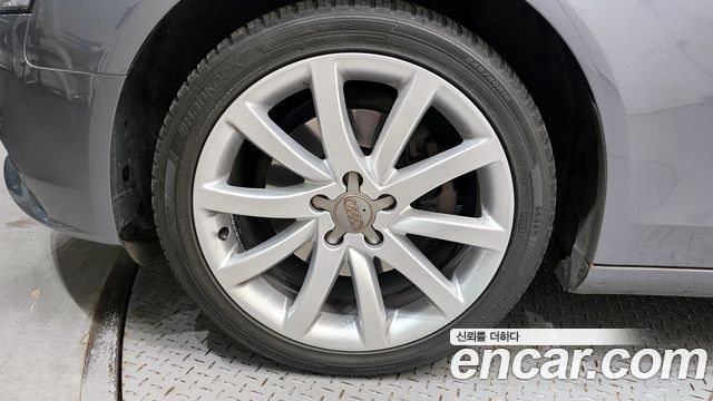 Audi A4 2013 — photo 5