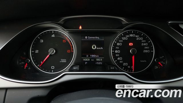 Audi A4 2013 — photo 8
