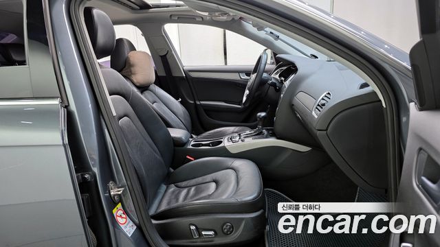 Audi A4 2013 — photo 10