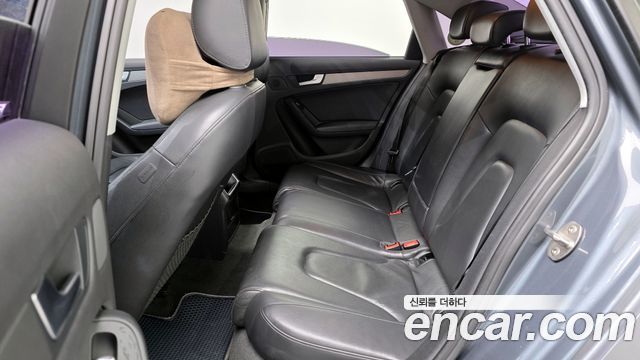 Audi A4 2013 — photo 12