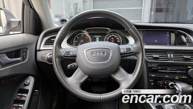 Audi A4 2013 — photo 13