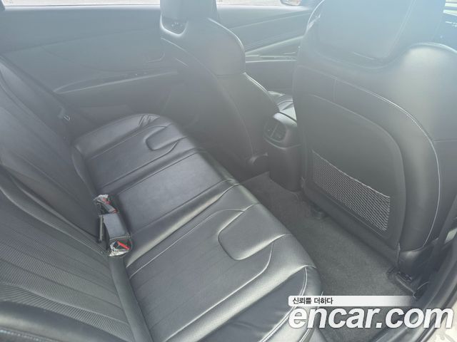 Hyundai AVANTE 2022 — photo 16