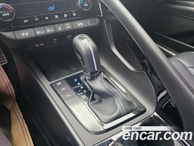 Hyundai AVANTE 2022 — photo 18