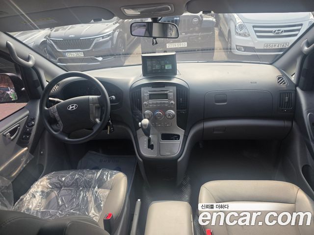 Hyundai Starex 2015 — photo 10