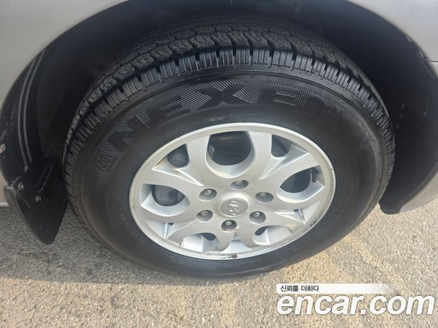 Hyundai Starex 2015 — photo 12