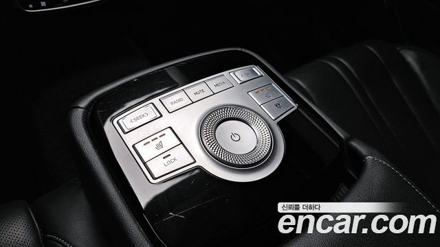 Genesis G80 2021 — photo 17