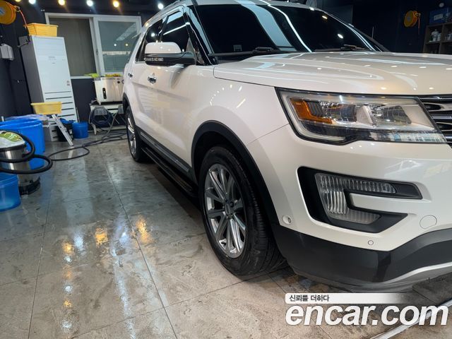 Ford Explorer 2017 — photo 2