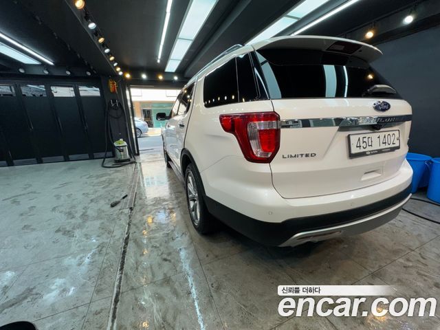 Ford Explorer 2017 — photo 4