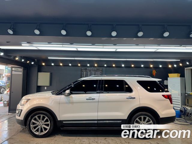 Ford Explorer 2017 — photo 8
