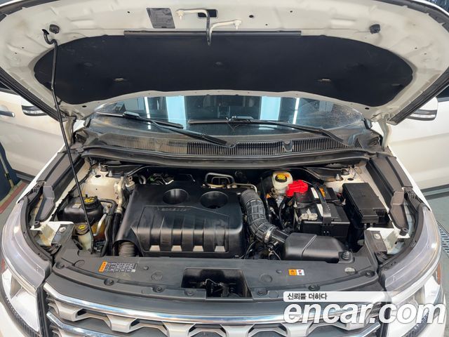 Ford Explorer 2017 — photo 16