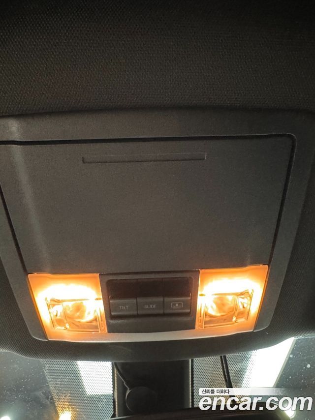 Ford Explorer 2017 — photo 18