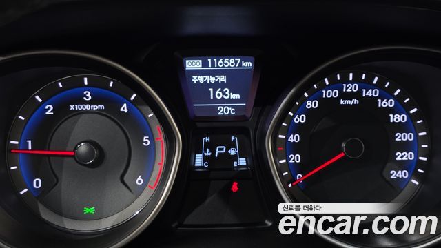 Hyundai i30 2014 — photo 8