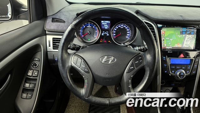 Hyundai i30 2014 — photo 17