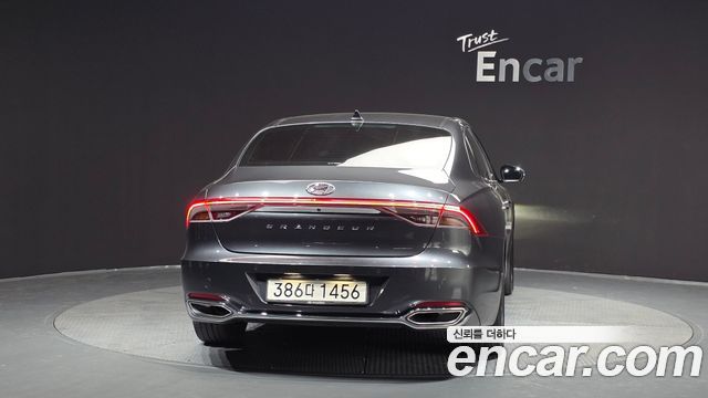 Hyundai Grandeur 2022 — photo 4