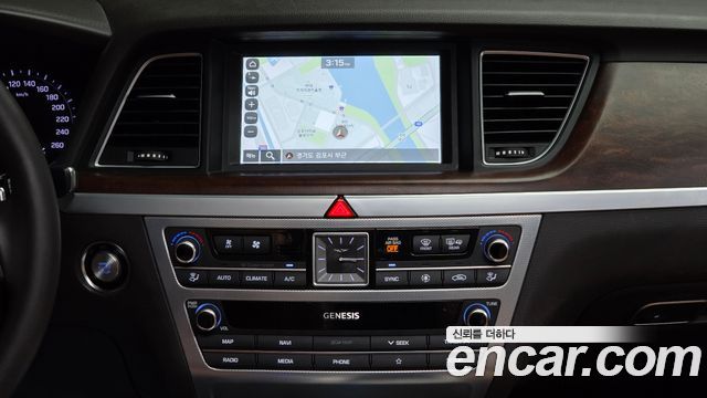 Genesis G80 2020 — photo 14