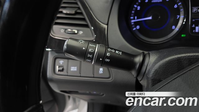 Hyundai Grandeur 2016 — photo 17