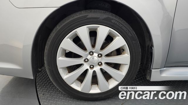 Subaru Legacy 2011 — photo 5