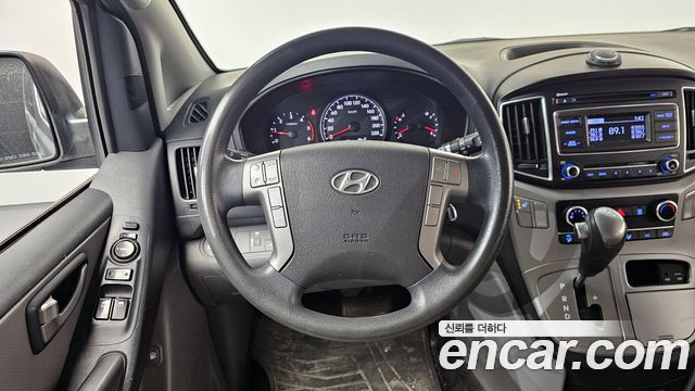 Hyundai Starex 2016 — photo 13