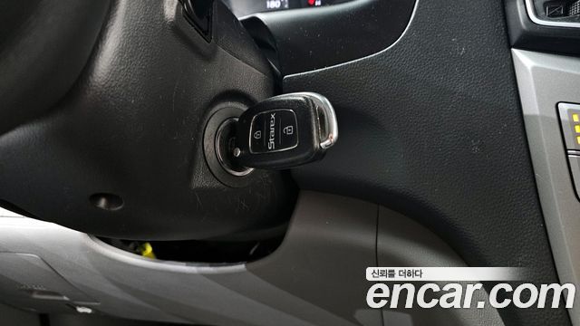 Hyundai Starex 2016 — photo 18