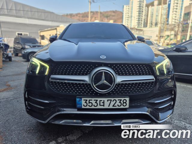 Mercedes-Benz GLE-Class 2021 — photo 1