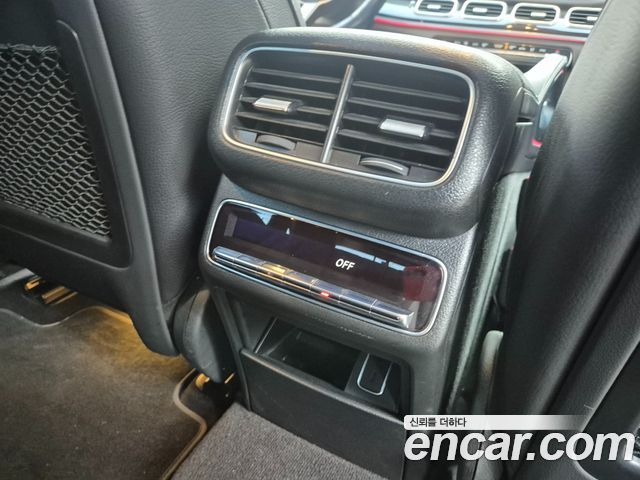 Mercedes-Benz GLE-Class 2021 — photo 11