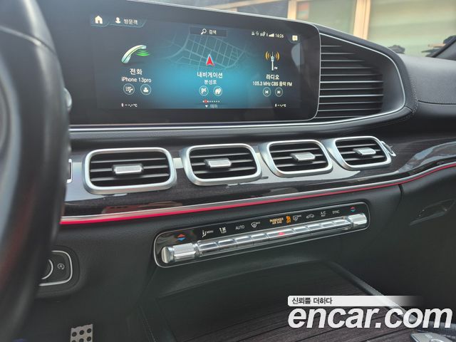 Mercedes-Benz GLE-Class 2021 — photo 18