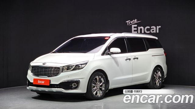 Kia Canival 2017 — photo 1