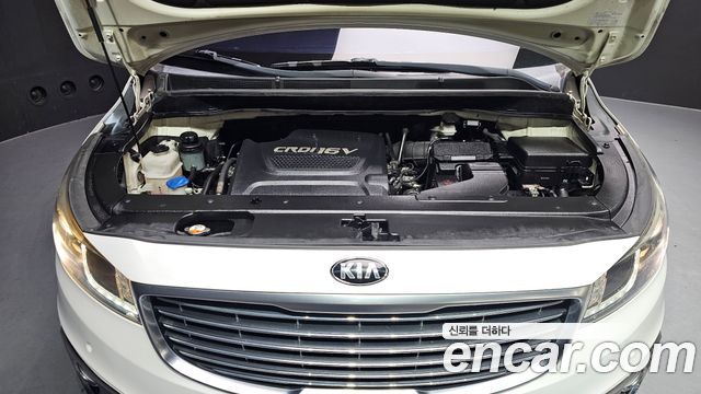 Kia Canival 2017 — photo 6