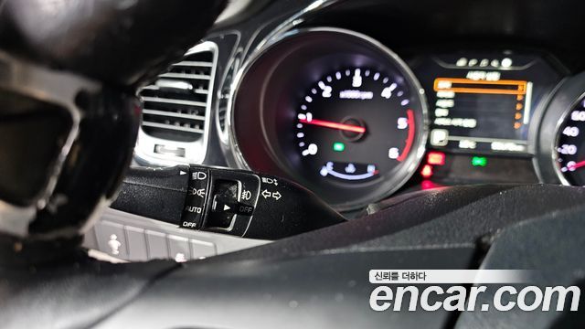 Kia Canival 2017 — photo 17