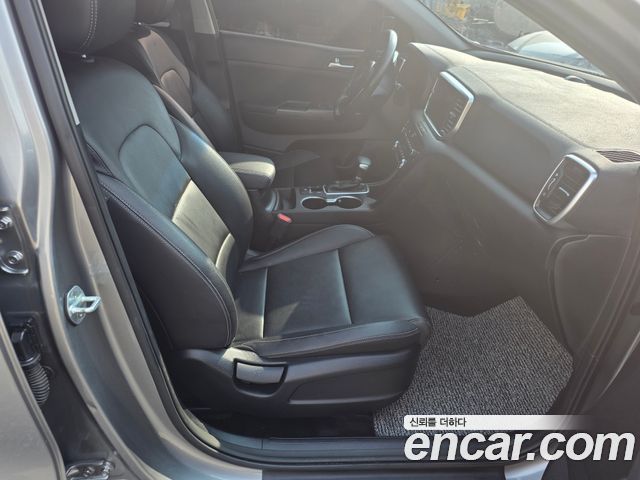 Kia Sportage 2022 — photo 8