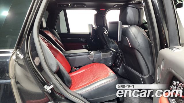 Land Rover Range Rover 2019 — photo 12