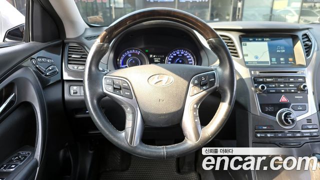 Hyundai Grandeur 2017 — photo 13