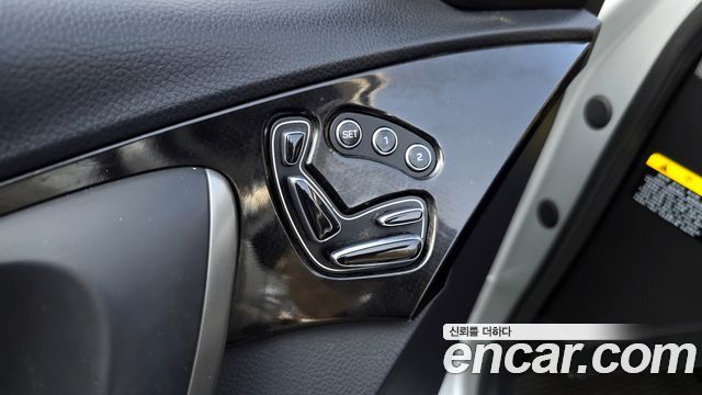 Hyundai Grandeur 2017 — photo 17