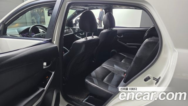 KG Mobility KORANDO 2015 — photo 11