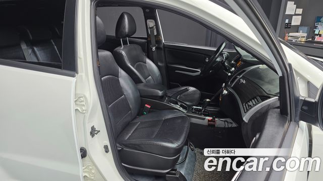 KG Mobility KORANDO 2015 — photo 12
