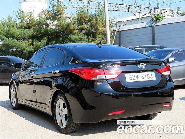 Hyundai AVANTE 2012 — photo 3