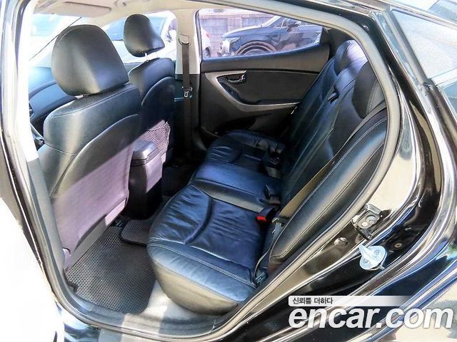 Hyundai AVANTE 2012 — photo 6
