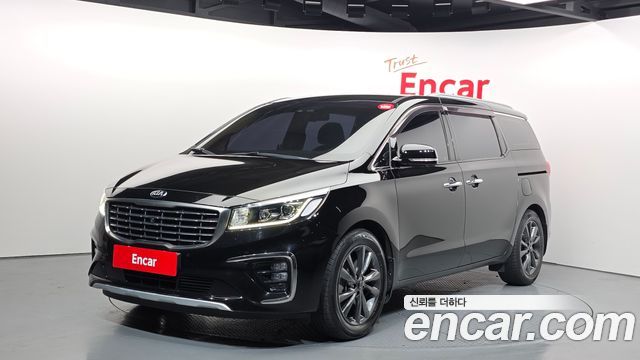 Kia Canival 2019 — photo 1